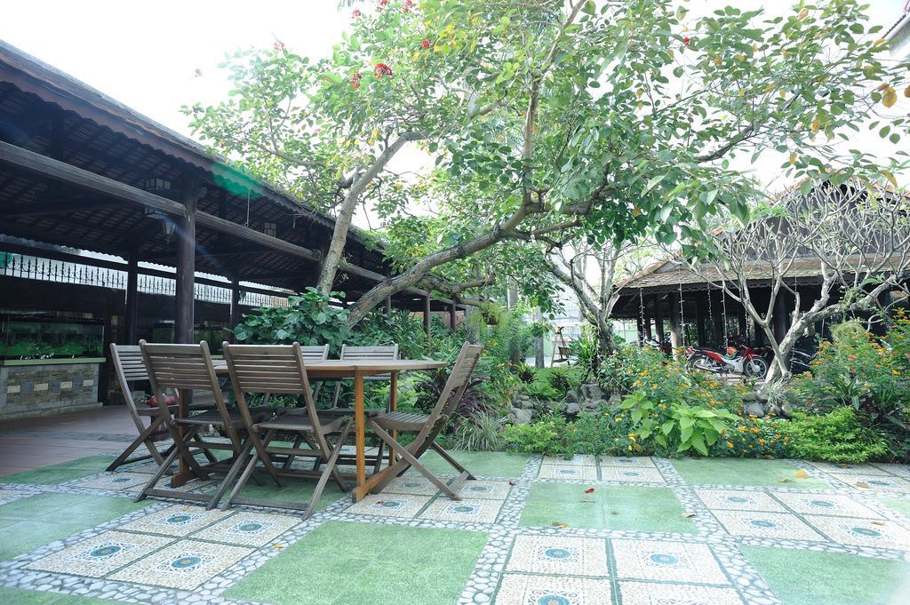 Hoang Yen Hotel Thuan An Exterior foto